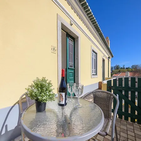 Casa Mariana 1 - Sintra, Pena Palace & Castle Views, Terrace * Sintra